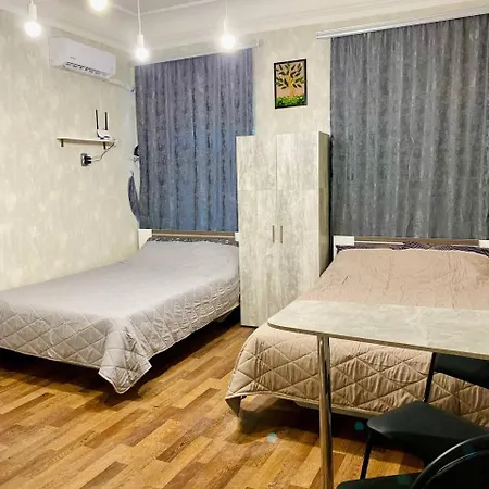 біля ринку привоз 4 спальних місця Apartamento Odessa